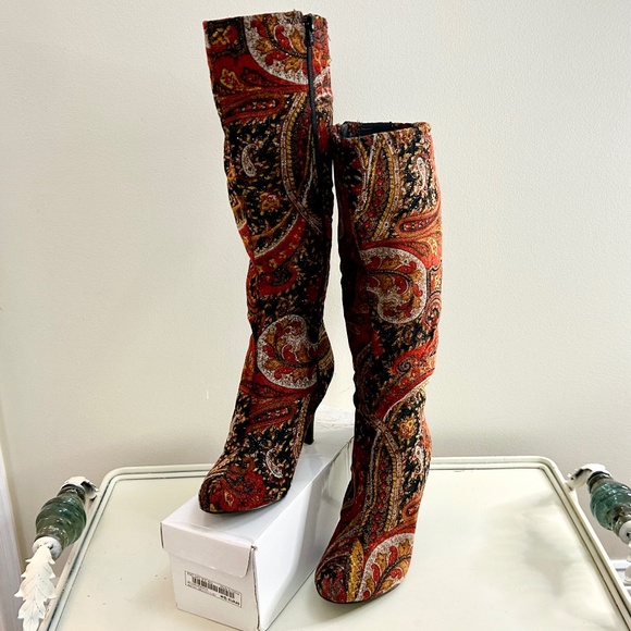 Diba Shoes - Diba Vintage Orange/Red/Gold Paisley Tapestry Knee-High Boots Size 8